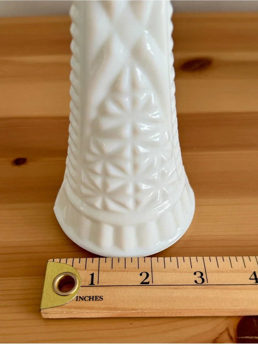 Vintage Milk Glass Bud Vases Set of 2 Starburst Scalloped 9”